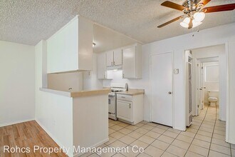 14831 Delano St in Los Angeles, CA - Building Photo - Building Photo