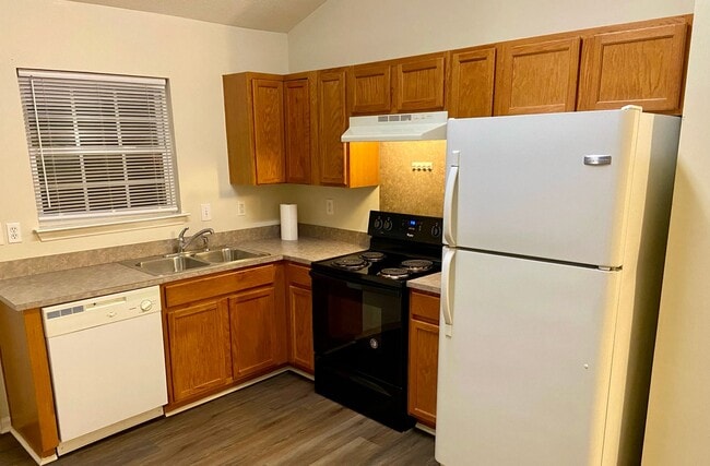 13804 Circle Dr in Charlotte, NC - Building Photo - Building Photo
