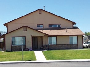 112 Palmer Ct in Dayton, NV - Foto de edificio - Building Photo