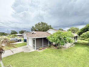1521 13th St W in Palmetto, FL - Building Photo - Building Photo