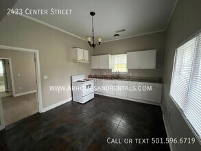 2423 Center St in Little Rock, AR - Building Photo - Building Photo