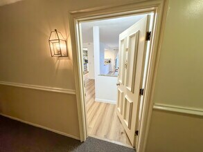 5000 S Centinela Ave, Unit 125 in Los Angeles, CA - Building Photo - Building Photo