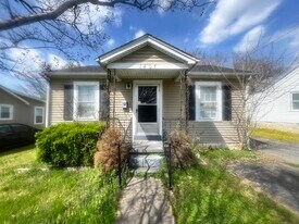 1407 Greenwood Alley in Bowling Green, KY - Building Photo