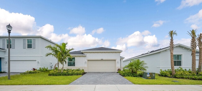 3550 Angler Dr in Fort Pierce, FL - Building Photo - Building Photo