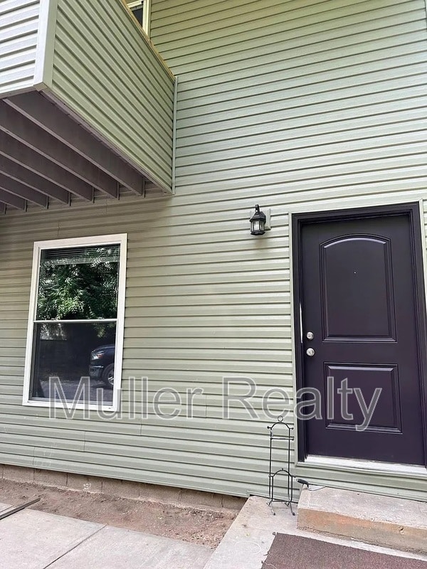 property at 3636 Old Valley View Dr