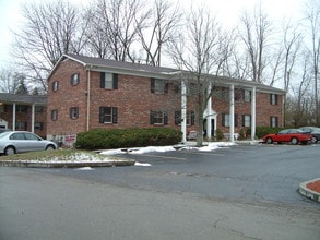 5019-5021 Cooper Rd in Cincinnati, OH - Building Photo - Building Photo