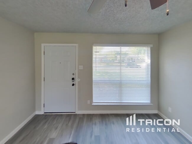 754 W Grubb Dr in Mesquite, TX - Building Photo - Building Photo