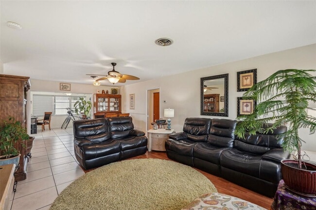 1190 Jamaica Rd in Venice, FL - Building Photo - Building Photo