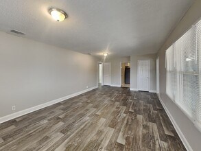 7324 Wonder Ln in Jacksonville, FL - Building Photo - Building Photo