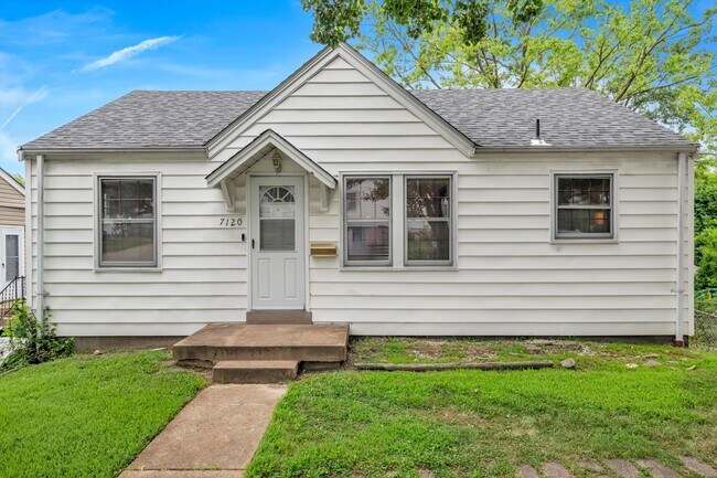 property at 7120 Roslyn Dr