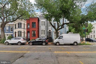 252 11th St SE in Washington, DC - Building Photo - Building Photo