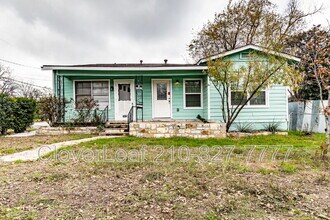 3402 W Travis St in San Antonio, TX - Building Photo - Building Photo