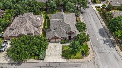 8718 Silver Rock in San Antonio, TX - Building Photo - Building Photo