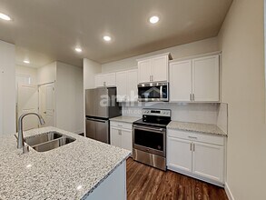 33130 Glacier Ave SE in Black Diamond, WA - Building Photo - Building Photo