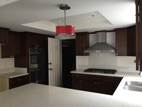 1815 Morgan Ln in Redondo Beach, CA - Building Photo - Building Photo