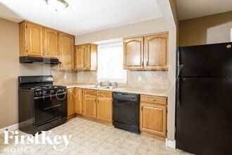 1290 Washington St in Florissant, MO - Building Photo - Building Photo