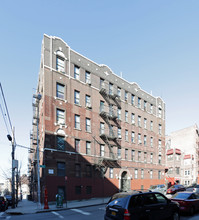 2709 Marion Ave in Bronx, NY - Building Photo - Building Photo