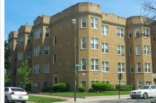 8001 S Eberhart Ave Apartamentos