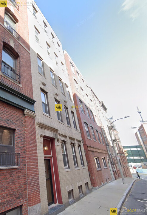 10 Henchman St in Boston, MA - Foto de edificio