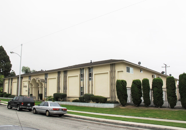 Apollo Apartments in Whittier, CA - Building Photo - Building Photo