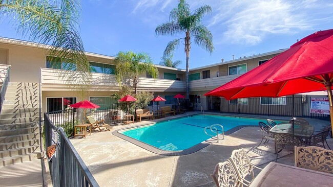 Madison Manor in El Cajon, CA - Foto de edificio - Interior Photo