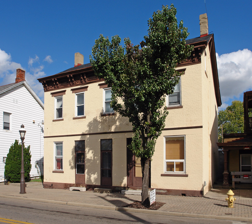 122-128 W Benson St in Cincinnati, OH - Building Photo