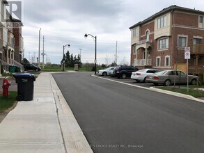 4 Cedarland Rd in Brampton, ON - Building Photo - Building Photo