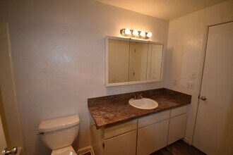 701 Weber Ave in Brownsville, OR - Building Photo - Building Photo
