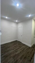 7556 S Waterway Dr in Miami, FL - Building Photo - Building Photo