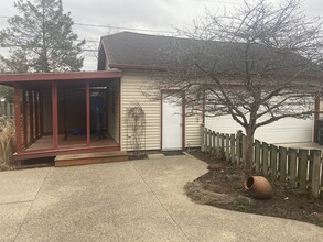 728 Milwaukee St in Lake Geneva, WI - Foto de edificio - Building Photo