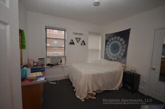 878 Huntington Ave in Boston, MA - Building Photo - Building Photo