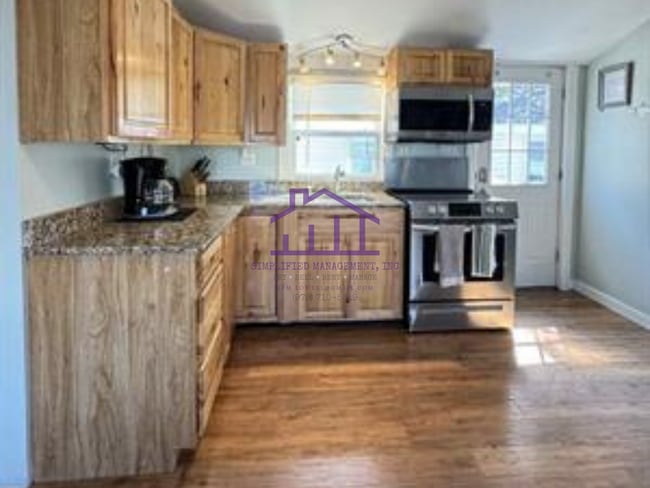 7 Perkins Ave in Hampton, NH - Building Photo - Building Photo