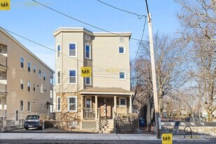 361 Washington St in Somerville, MA - Building Photo