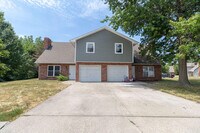 3611 Hermitage Rd photo'