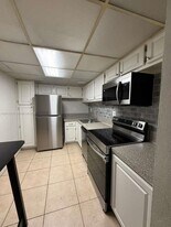 1800 Sans Souci Blvd in North Miami, FL - Building Photo
