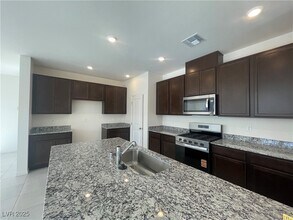 4217 Zilker Pk Ave in North Las Vegas, NV - Building Photo - Building Photo