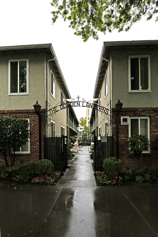 The Golden Lanterns in Sacramento, CA - Building Photo - Building Photo