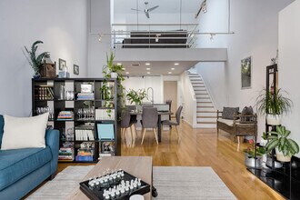 2828 N Talman Ave, Unit G in Chicago, IL - Building Photo - Building Photo
