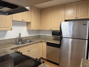 10016 Maya Linda Rd in San Diego, CA - Building Photo - Building Photo