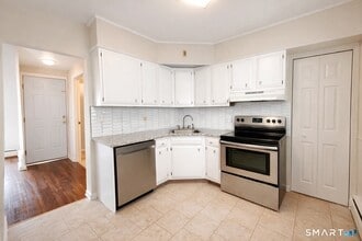 230 N Main St in Naugatuck, CT - Building Photo - Building Photo