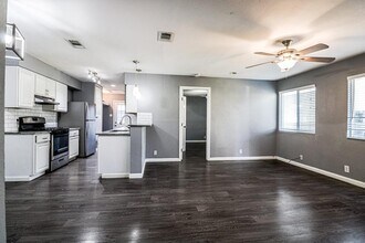 2301 Tern Cir in Austin, TX - Building Photo - Building Photo