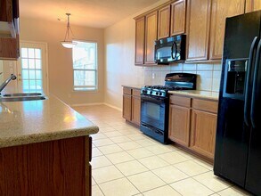 14555 Gleaming Rose Dr in Cypress, TX - Building Photo - Building Photo