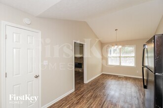 216 Silverthorne Pass in Douglasville, GA - Building Photo - Building Photo