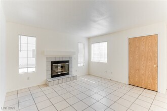 4672 Krissylouise Way in Las Vegas, NV - Building Photo - Building Photo