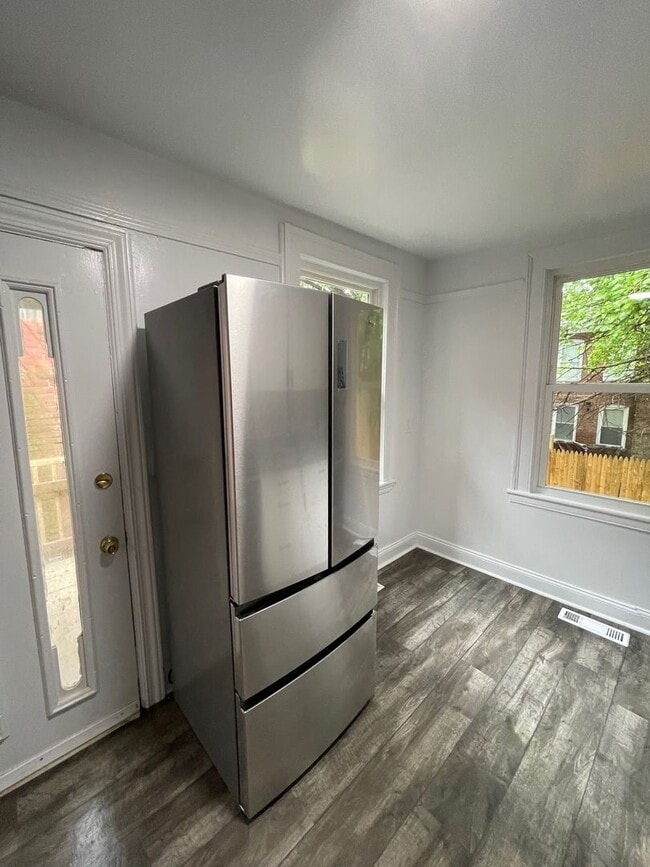 219 N Miller St in Newburgh, NY - Building Photo - Building Photo