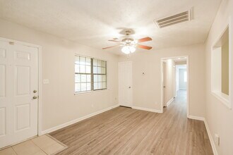 3648 Mansfield Ln in Snellville, GA - Building Photo - Building Photo