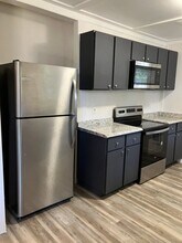 581 Highland Ave NE in Salem, OR - Building Photo - Building Photo