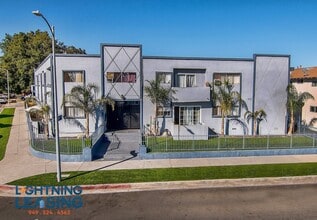 11623 Sylvan St in Los Angeles, CA - Building Photo - Building Photo
