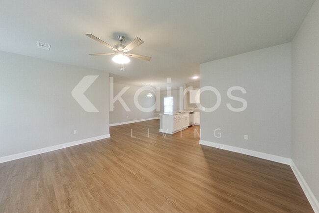 22863 Monterey Ave in Denham Springs, LA - Foto de edificio - Building Photo