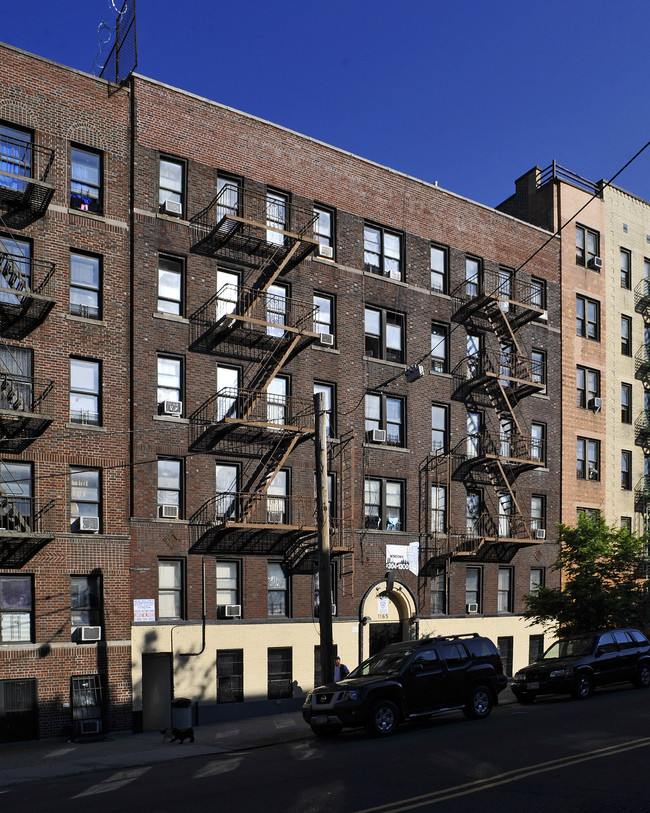 1165 Morris Ave in Bronx, NY - Foto de edificio - Building Photo